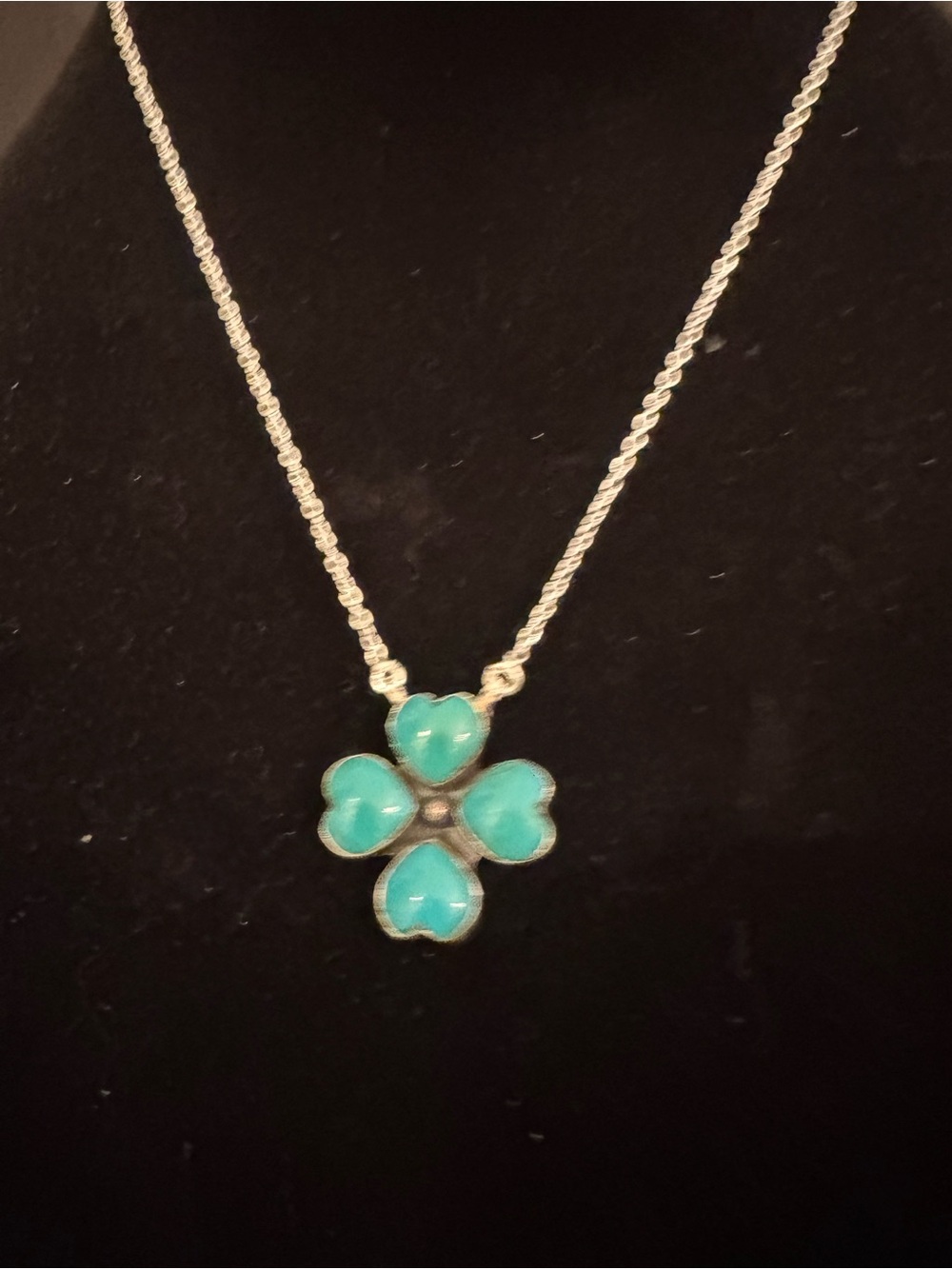Blue moon Turquoise Heart Clover Pendant Necklace - sterling silver - Picture 2 of 6